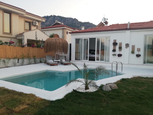 gece  -  Kasım
  | Dalyan'da Romantik Balayı ve Aile Tatili İçin Bahçeli Villa - 2 Kişilik Kapasite